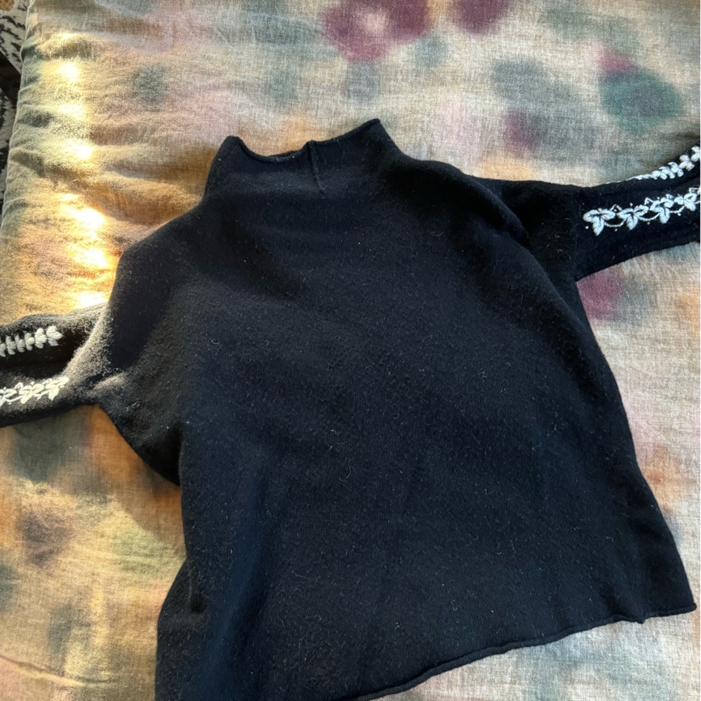 Wool Sweater - Picture 5 of 10